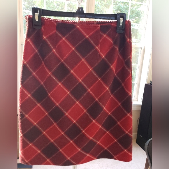 Ann Taylor Loft wool blend skirt size 0P - Picture 2 of 4